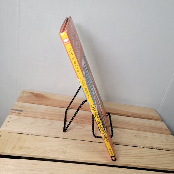 BOOK Last Stop On Market Street by Matt De La Pena (Hardback) - Picture 3 of 4